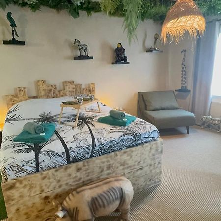 Bed and Breakfast La Jungle De Sissy Saintes-Maries-de-la-Mer Esterno foto