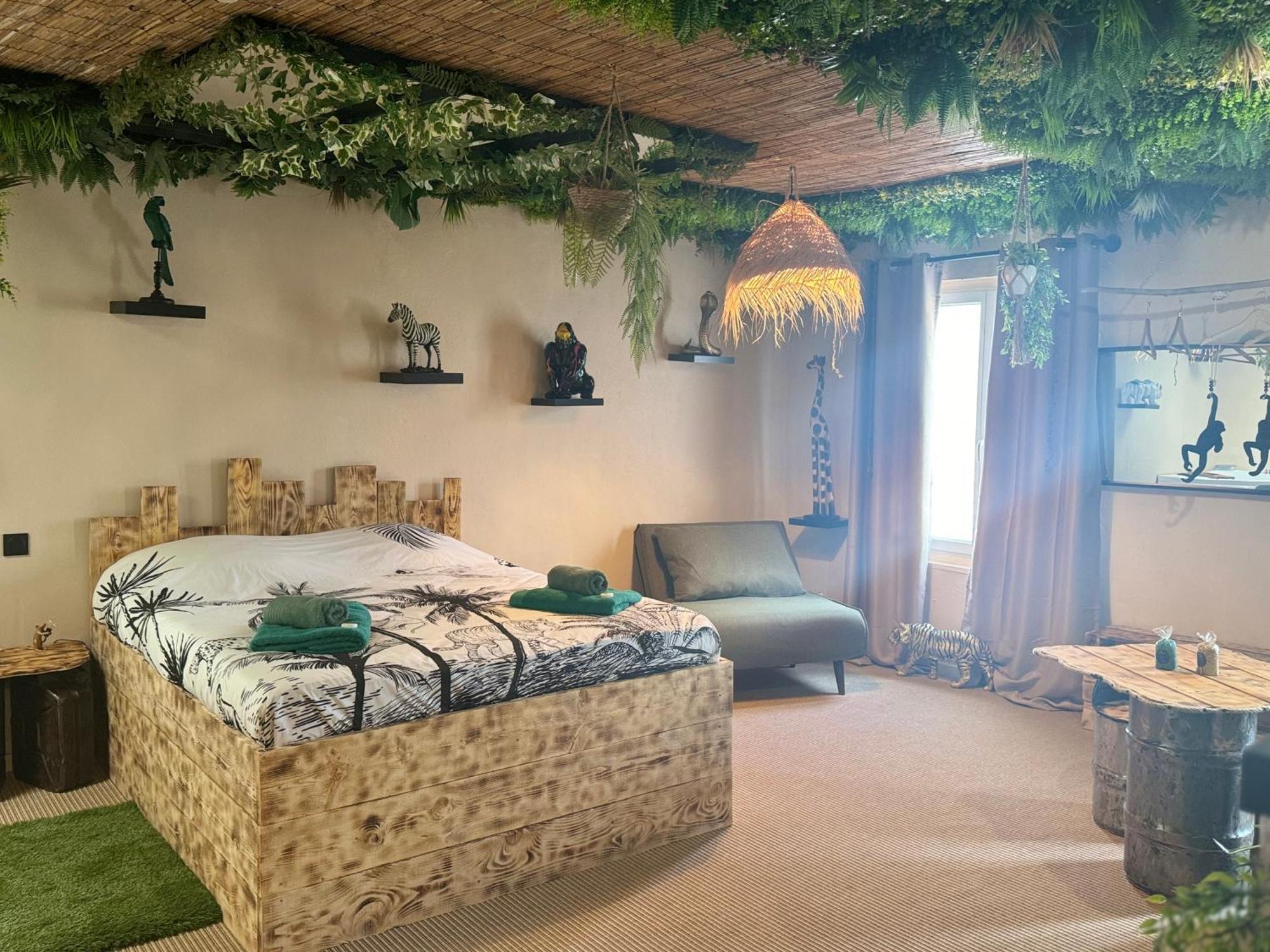 Bed and Breakfast La Jungle De Sissy Saintes-Maries-de-la-Mer Esterno foto